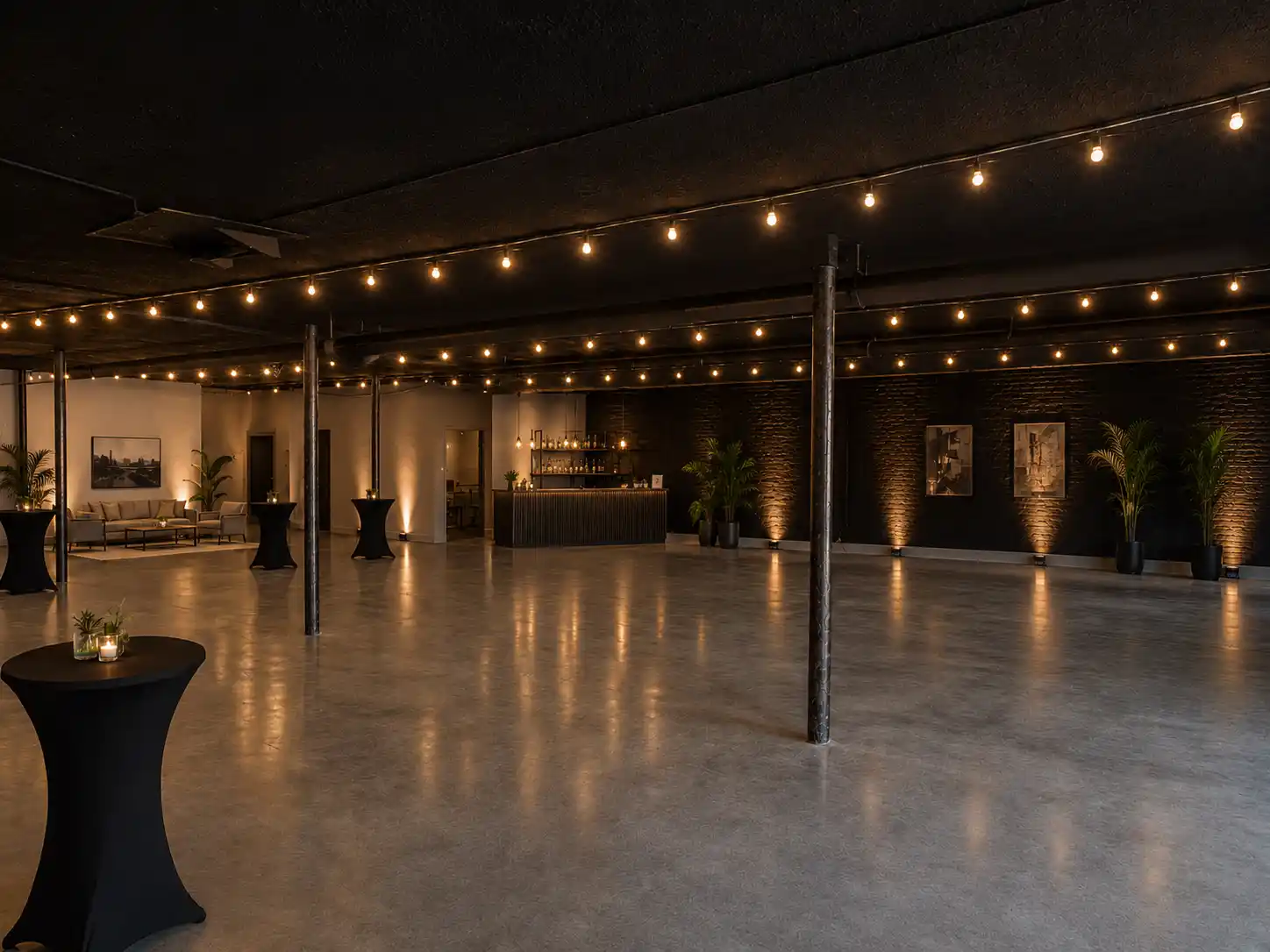 Art show event space example in Tucson